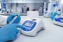 Biosan DEN-600 photometer button push